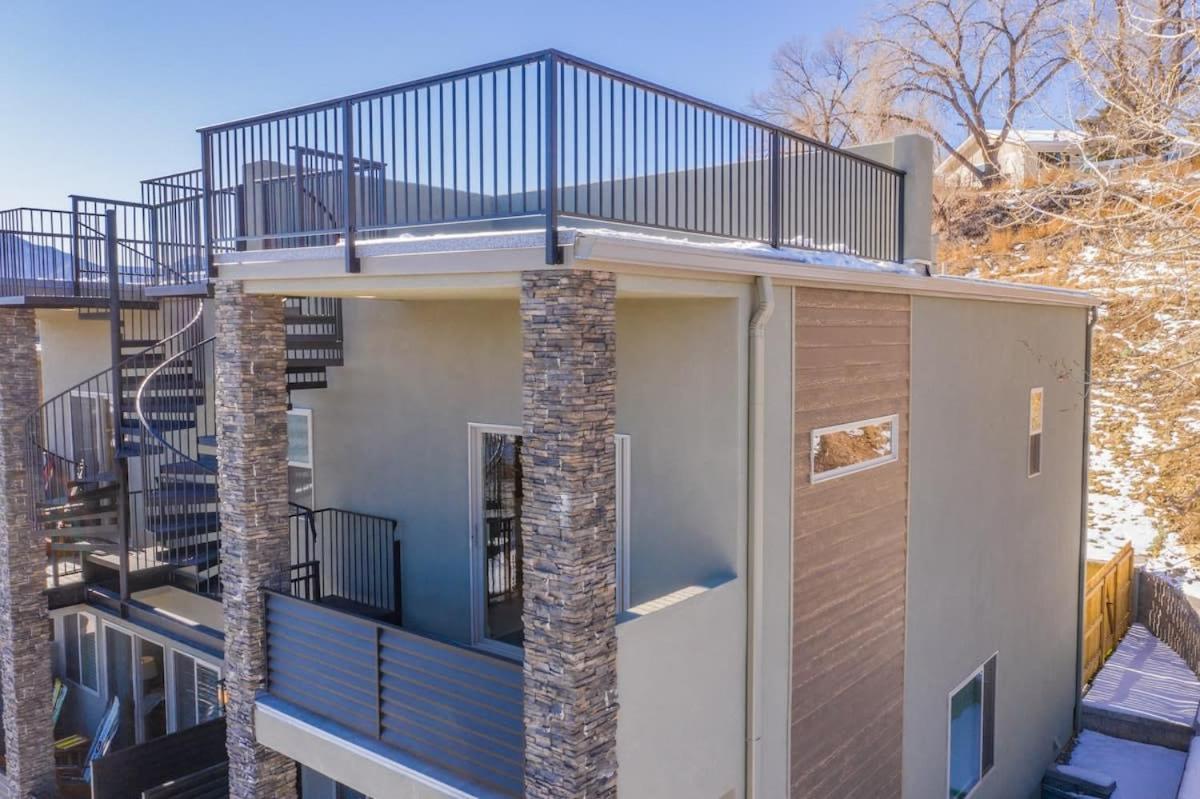 4Bd Home W Rooftop Patio Fire Pit & Mountain Views Colorado Springs Exteriér fotografie