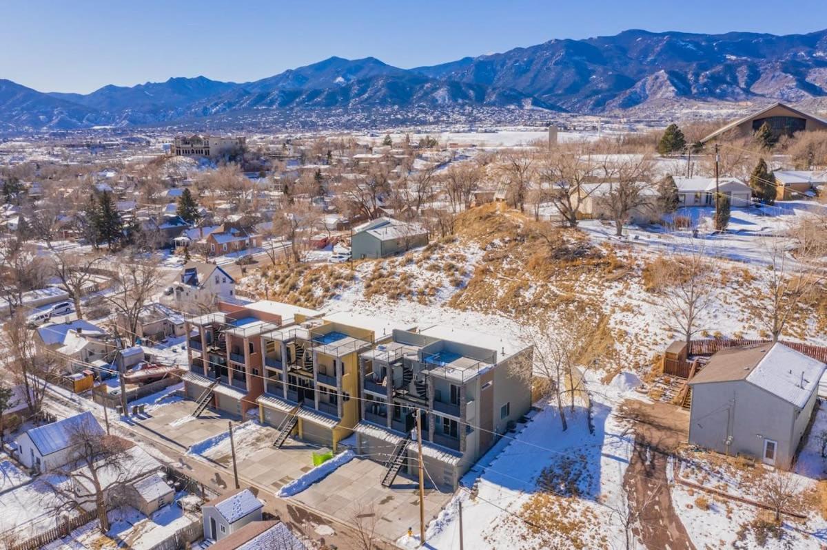 4Bd Home W Rooftop Patio Fire Pit & Mountain Views Colorado Springs Exteriér fotografie